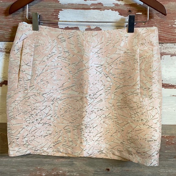 Anthropologie HD in Paris Skirt! Size small! - Picture 4 of 11